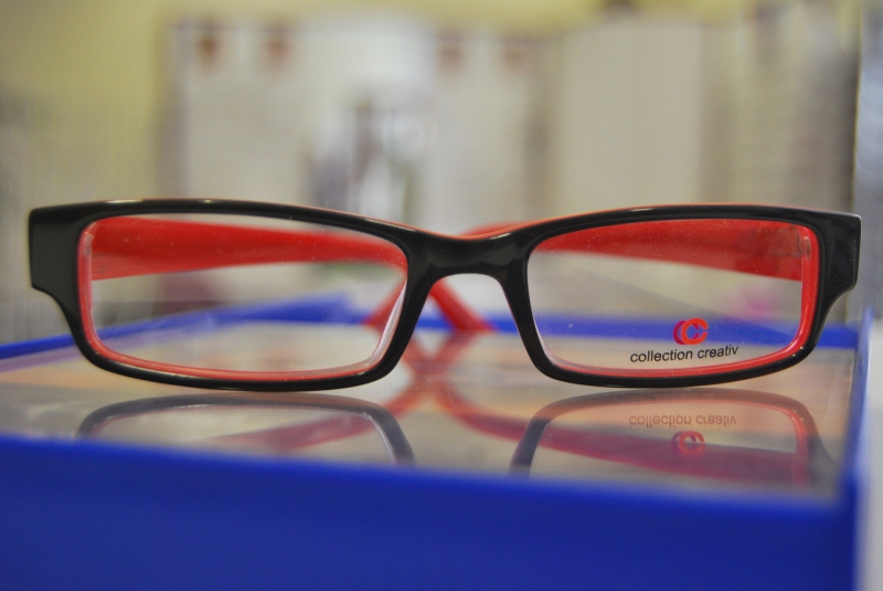 opticien-MONTFERRAT-min_view-sight-lens-frame-optics-spectacles-1141012-pxhere.com